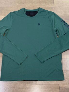 PEAK PERFORMANCE men's long-sleeved shirt medium